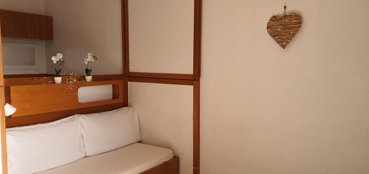 Appartamento L'Étoile sous les Pins - La Loge Hyères Esterno foto