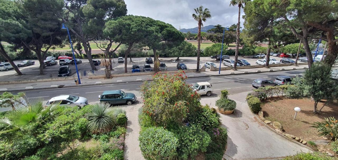 Appartamento L'Étoile sous les Pins - La Loge Hyères Esterno foto